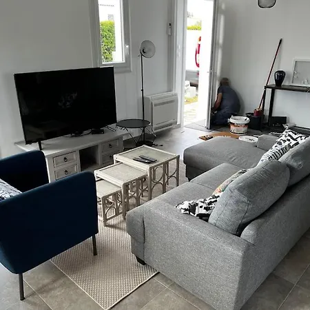 Charmante Maison De A 550 M De La *