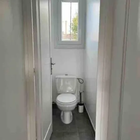 别墅 Charmante Maison De A 550 M De La *